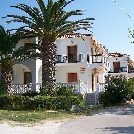 Renesis Studios&Apartments Lithakia  Exterior foto