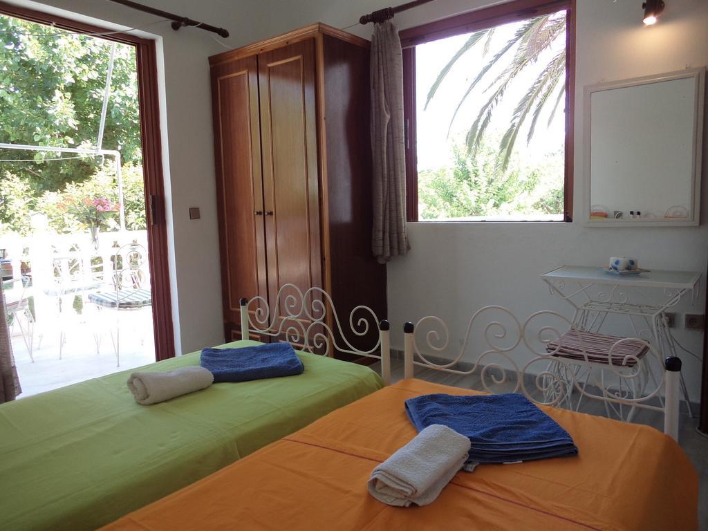 Renesis Studios&Apartments Lithakia  Habitación foto