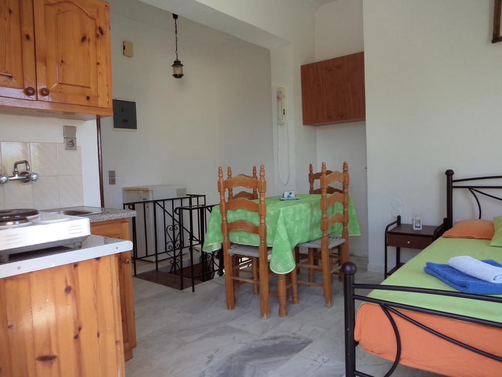 Renesis Studios&Apartments Lithakia  Habitación foto