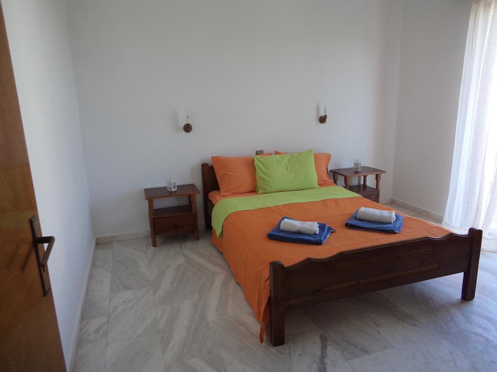 Renesis Studios&Apartments Lithakia  Habitación foto