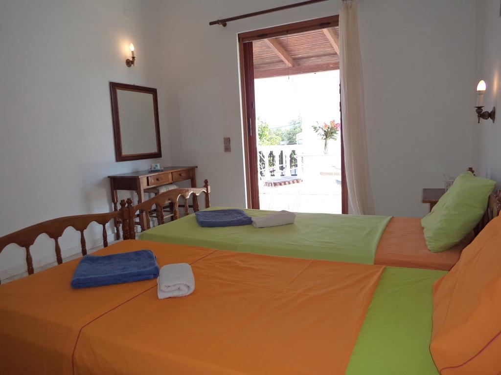 Renesis Studios&Apartments Lithakia  Habitación foto